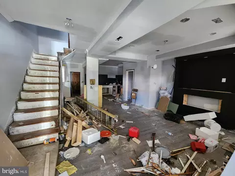 Entry Way - 2915 Violet Ave, Baltimore, MD 21215 photo 1 of 13