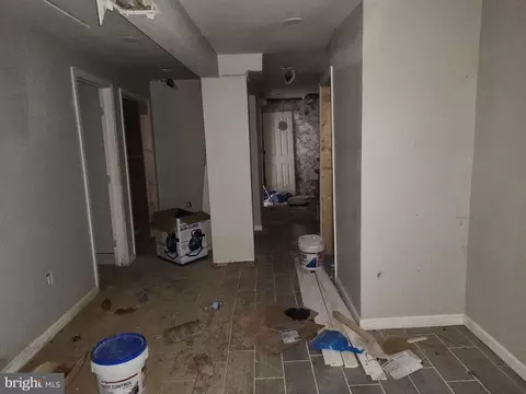 Entry Way - 2915 Violet Ave, Baltimore, MD 21215 photo 8 of 13