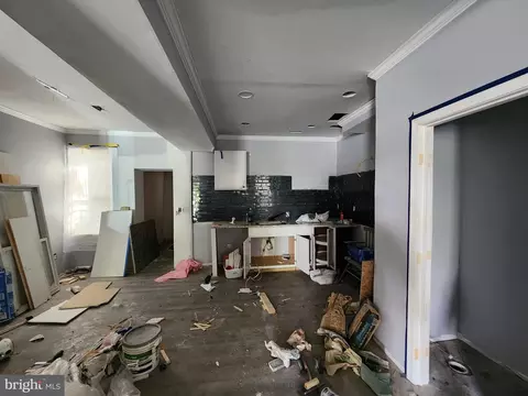 Entry Way - 2915 Violet Ave, Baltimore, MD 21215 photo 2 of 13