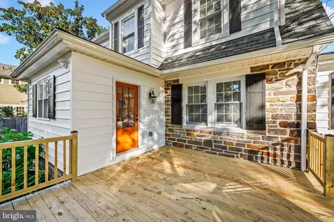 Exterior - 6300 Pinehurst Rd, Baltimore, MD 21212 photo 3 of 5