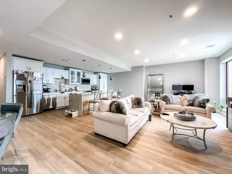 10 E Lee St #1806, Baltimore, MD 21202 photo 30