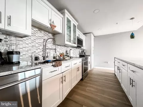 10 E Lee St #1806, Baltimore, MD 21202 photo 11