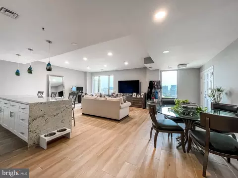 10 E Lee St #1806, Baltimore, MD 21202 photo 37