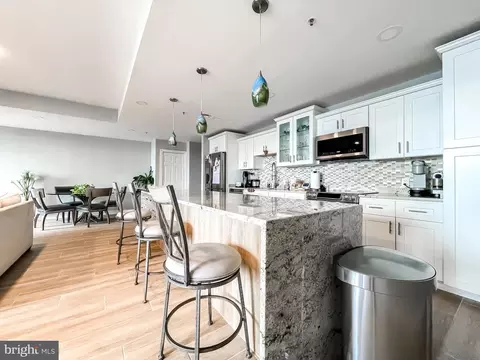 10 E Lee St #1806, Baltimore, MD 21202 photo 9