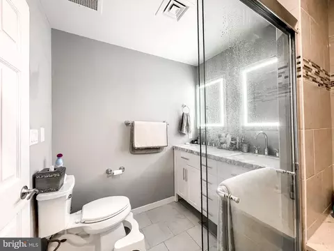 10 E Lee St #1806, Baltimore, MD 21202 photo 25