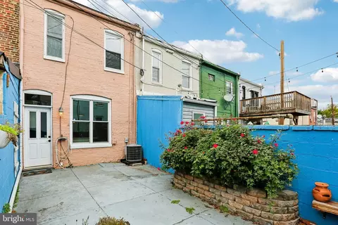 Exterior - 2603 E Fairmount Ave, Baltimore, MD 21224 photo 6 of 8