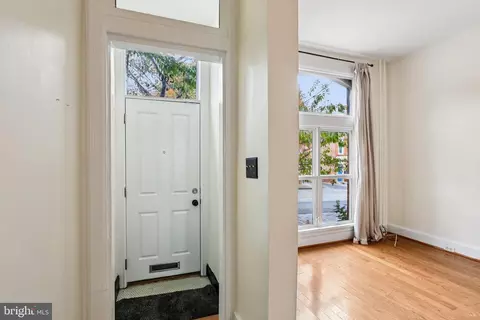 Entry Way - 2603 E Fairmount Ave, Baltimore, MD 21224 photo 2 of 2