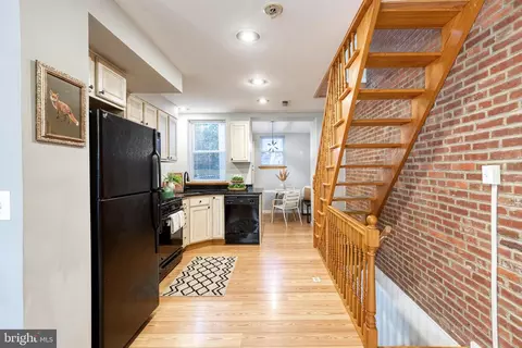 Entry Way - 46 E Fort Ave, Baltimore, MD 21230 photo 1 of 1