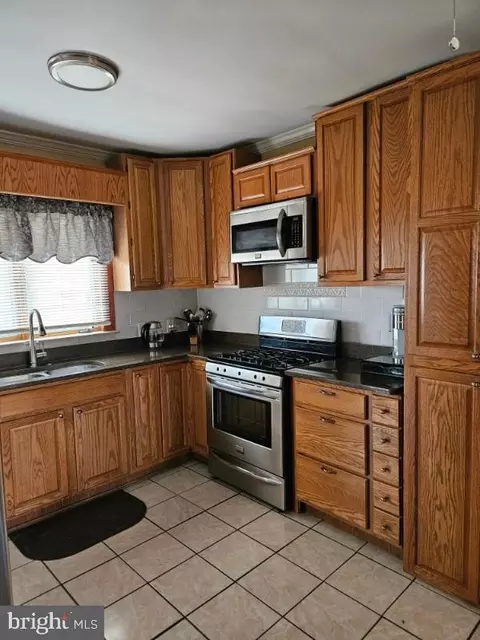 3911 4th St, Baltimore, MD 21225 photo 6