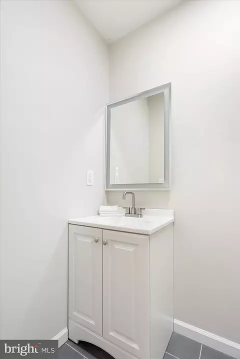 Bath - 5218 Cuthbert Ave, Baltimore, MD 21215 photo 6 of 6