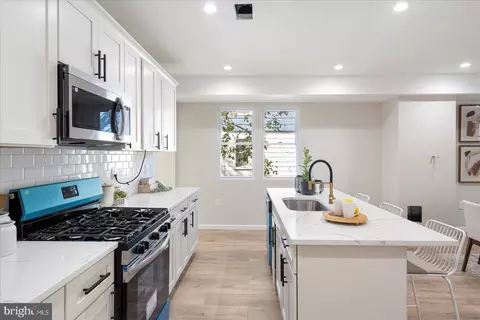 Kitchen - 5218 Cuthbert Ave, Baltimore, MD 21215 photo 2 of 4