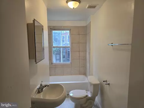 2418 Etting St, Baltimore, MD 21217 photo 20