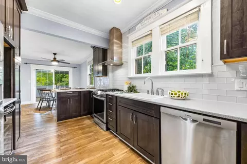 Kitchen - 307 E Lake Ave, Baltimore, MD 21212 photo 1 of 5