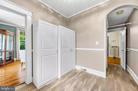 Entry Way - 307 E Lake Ave, Baltimore, MD 21212 photo 5 of 5