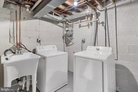4043 Cedardale Rd, Baltimore, MD 21215 photo 40
