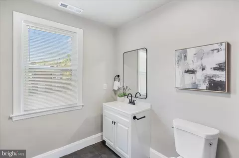 4043 Cedardale Rd, Baltimore, MD 21215 photo 25