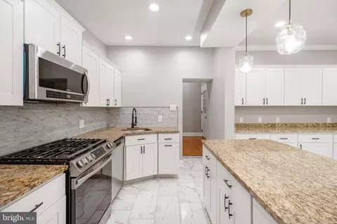 200 W 29th St W, Baltimore, MD 21211 photo 46