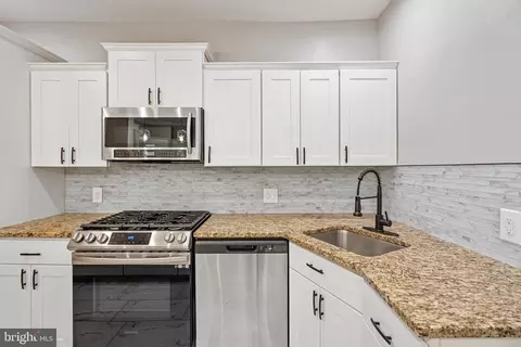 200 W 29th St W, Baltimore, MD 21211 photo 43