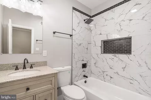 200 W 29th St W, Baltimore, MD 21211 photo 28