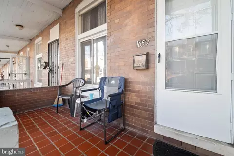 Exterior - 1659 Cliftview Ave, Baltimore, MD 21213 photo 2 of 3