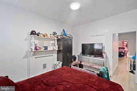 Bedroom - 1659 Cliftview Ave, Baltimore, MD 21213 photo 7 of 8