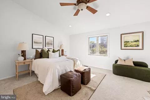 Bedroom - 254 Waxter Way, Baltimore, MD 21217 photo 6 of 7