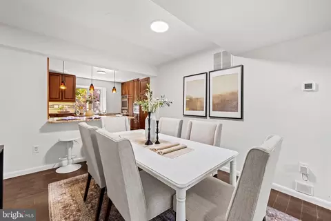 Dining - 254 Waxter Way, Baltimore, MD 21217 photo 2 of 2