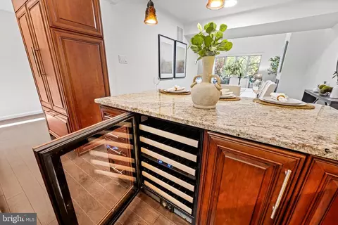Kitchen - 254 Waxter Way, Baltimore, MD 21217 photo 6 of 7