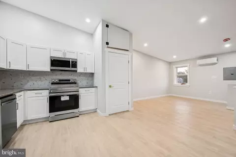 Entry Way - 2416 N Charles St, Baltimore, MD 21218 photo 3 of 5