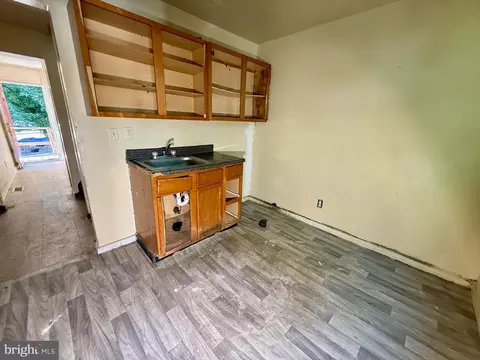 2524 Boyd St, Baltimore, MD 21223 photo 3