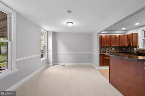 Living - 616 Montpelier St, Baltimore, MD 21218 photo 3 of 4