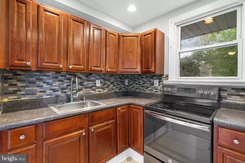 Kitchen - 616 Montpelier St, Baltimore, MD 21218 photo 1 of 2