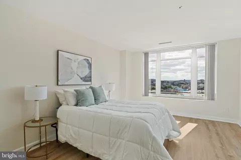 Bedroom - 100 Harborview Dr #904, Baltimore, MD 21230 photo 1 of 6