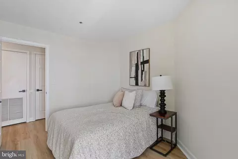 Bedroom - 100 Harborview Dr #904, Baltimore, MD 21230 photo 6 of 6