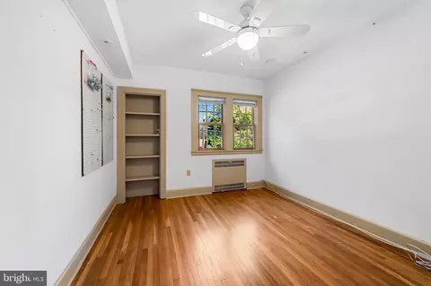 Bedroom - 738 E Lake Ave, Baltimore, MD 21212 photo 1 of 5