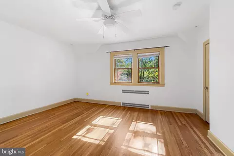 Bedroom - 738 E Lake Ave, Baltimore, MD 21212 photo 3 of 5
