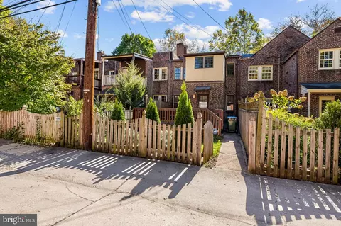 Exterior - 738 E Lake Ave, Baltimore, MD 21212 photo 6 of 6