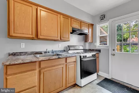3806 Rokeby Rd, Baltimore, MD 21229