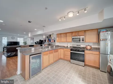 Kitchen - 3549 6th St, Baltimore, MD 21225 photo 2 of 4