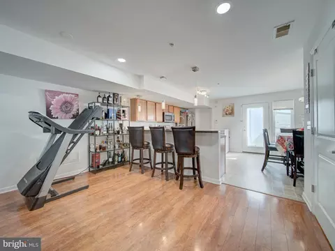 Entry Way - 3549 6th St, Baltimore, MD 21225 photo 2 of 5