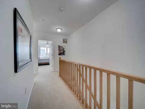 Entry Way - 3549 6th St, Baltimore, MD 21225 photo 4 of 5