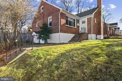 5709 Woodcrest Ave, Baltimore, MD 21215