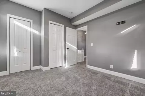 Entry Way - 4801 Alhambra Ave, Baltimore, MD 21212 photo 10 of 15