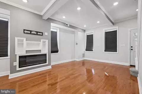 Living - 4801 Alhambra Ave, Baltimore, MD 21212 photo 5 of 5