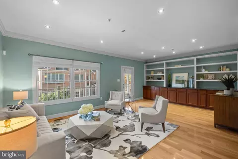Living - 4408 Evans Chapel Rd, Baltimore, MD 21211 photo 2 of 3
