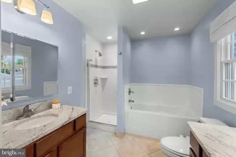 Bath - 4408 Evans Chapel Rd, Baltimore, MD 21211 photo 1 of 4