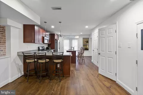 402 E Fort Ave, Baltimore, MD 21230 photo 4