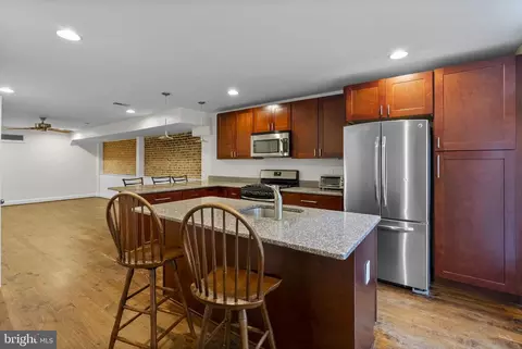 402 E Fort Ave, Baltimore, MD 21230 photo 5