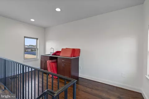 402 E Fort Ave, Baltimore, MD 21230 photo 9