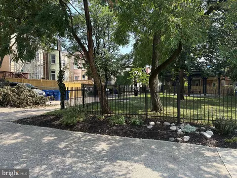 Exterior - 221 E Lafayette Ave, Baltimore, MD 21202 photo 4 of 5